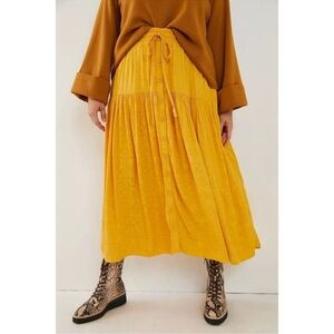 ANTHROPOLOGIE Yellow Carnacion Textured Skirt size MP